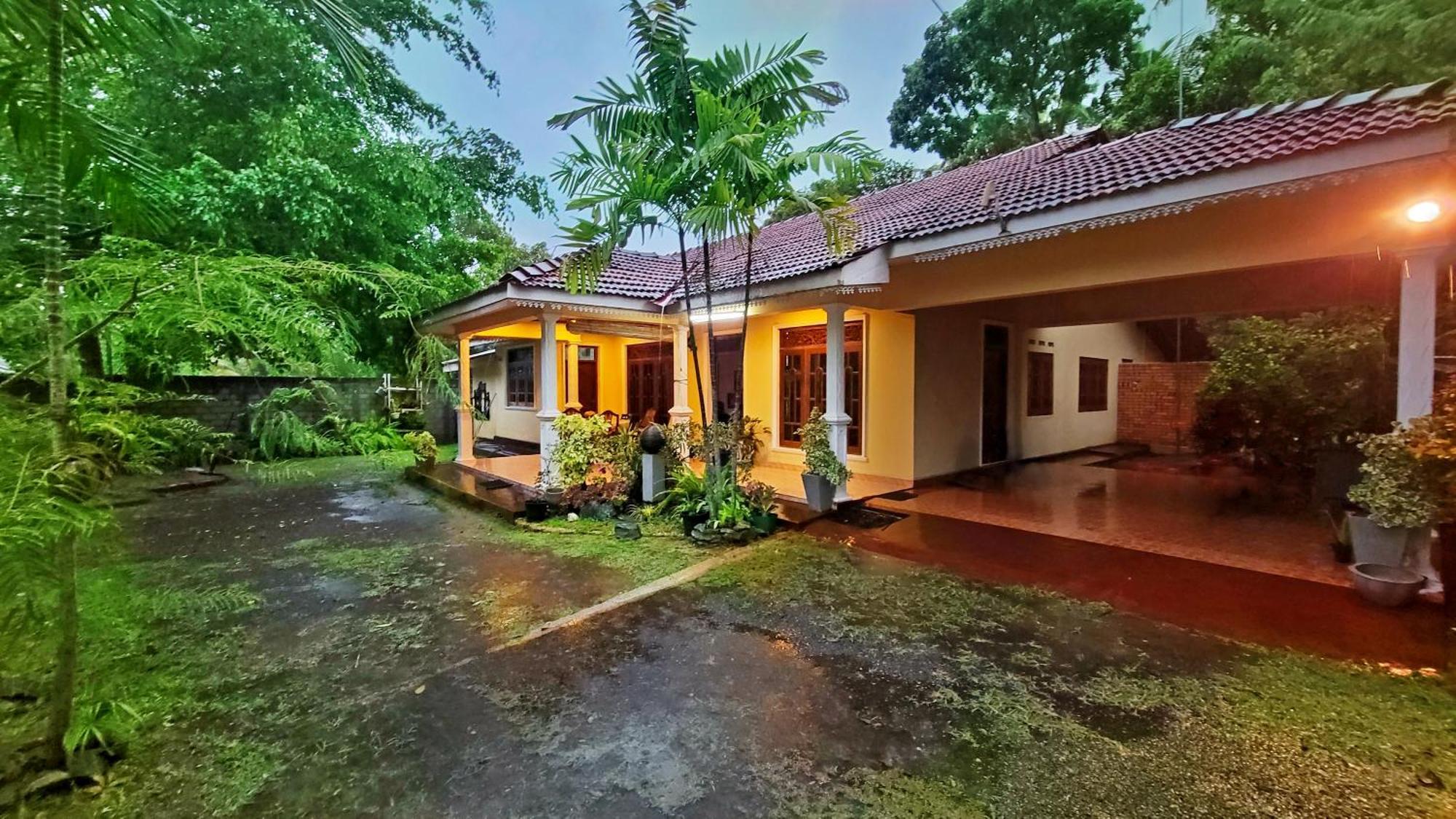 Coco Home Negombo Exterior foto