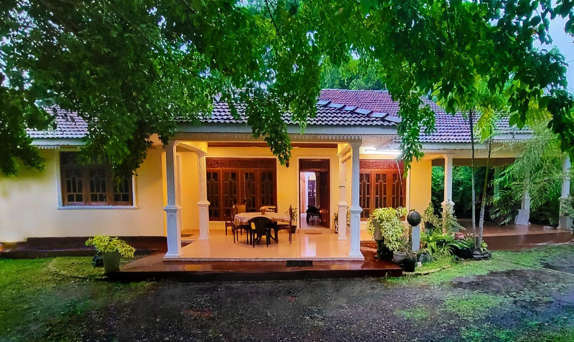 Coco Home Negombo Exterior foto