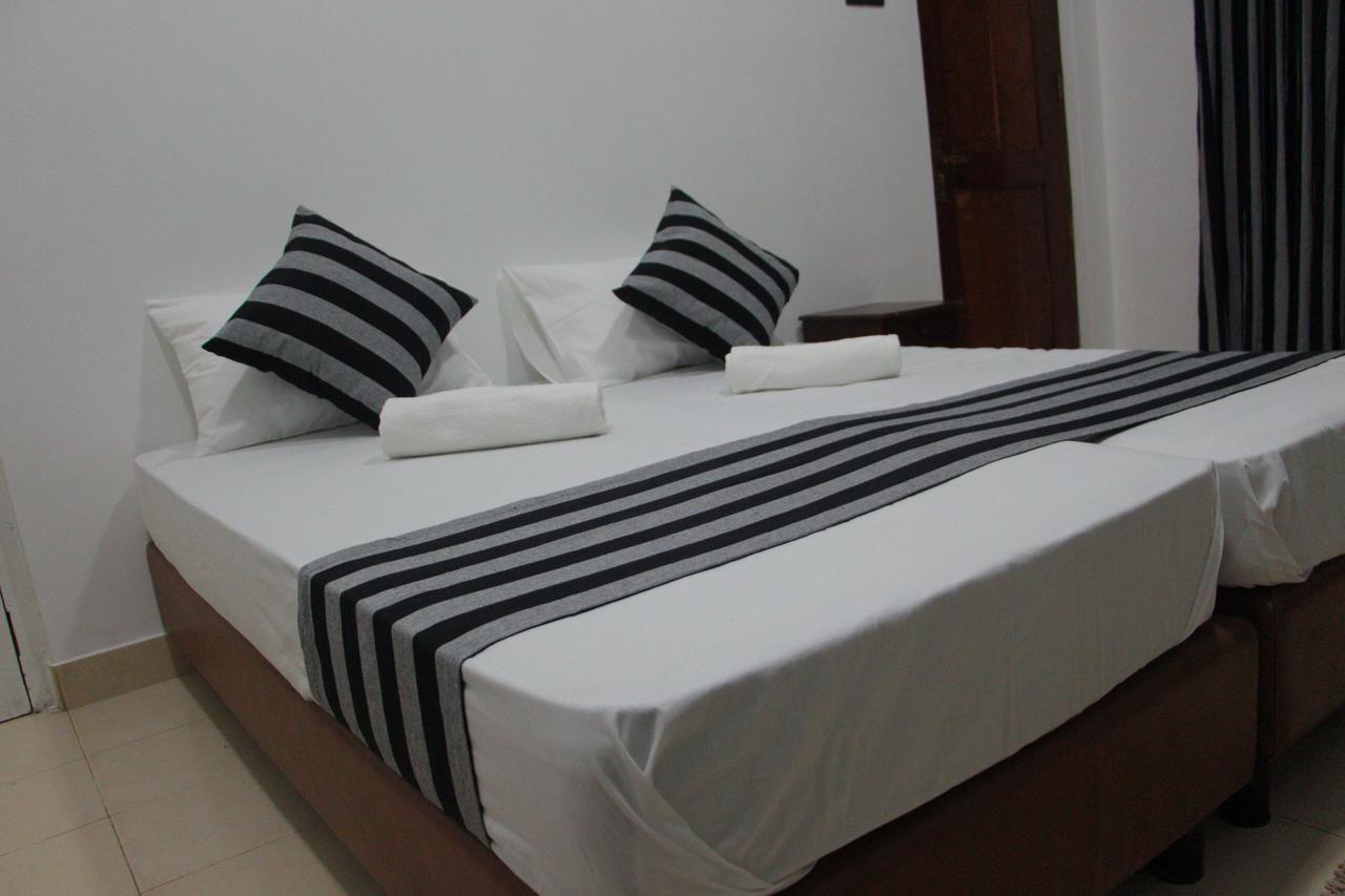 Coco Home Negombo Exterior foto