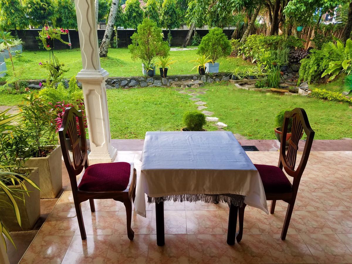Coco Home Negombo Exterior foto